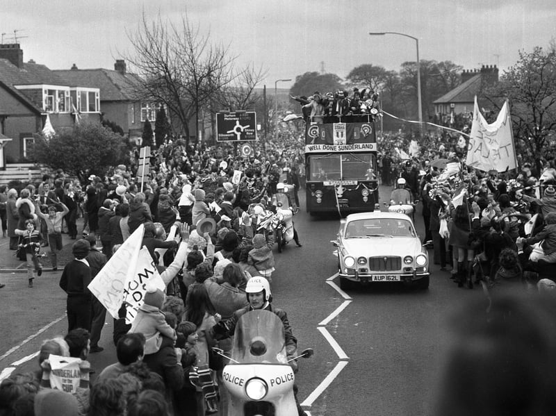 Look at the crowds on Durham Road near the Board Inn as fans welcome home Sunderland's 1973 FA Cup winning team.