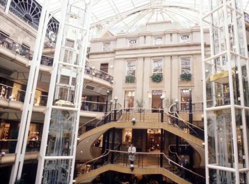 Interior of Princes Square shopping centre in Glasgow, August 1990.