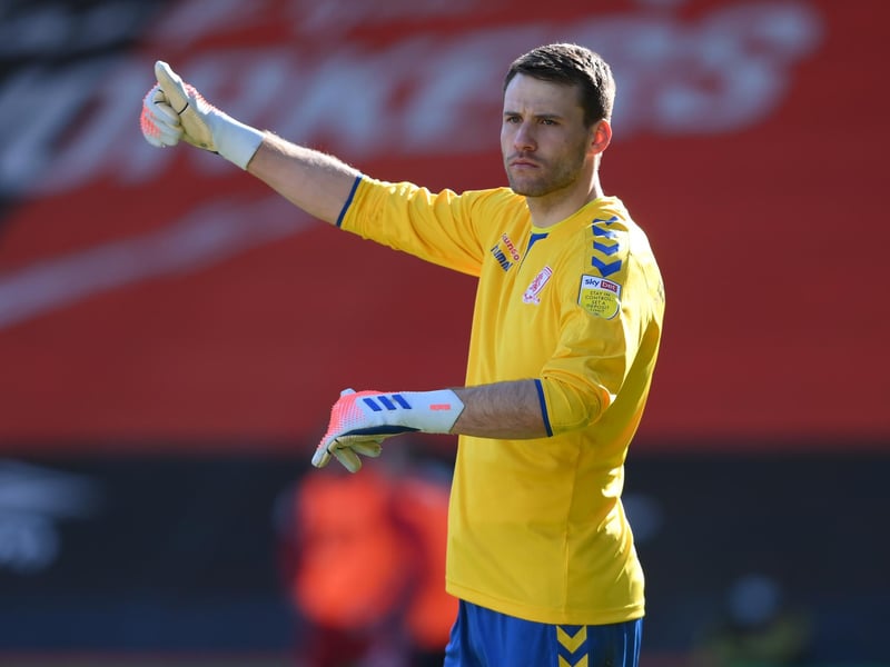 Chelsea are closing in on their first signing of the season, with goalkeeper Marcus Bettinelli set to join from Fulham. The 29-year-old free agent, who spent last season on loan with Middlesbrough, will be the Blues third-choice stopper behind Edouard Mendy and Kepa Arrizabalaga. (Sky Sports)