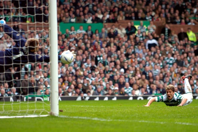 Stiliyan Petrov scores for Celtic in 2004. Celtic won 3-0