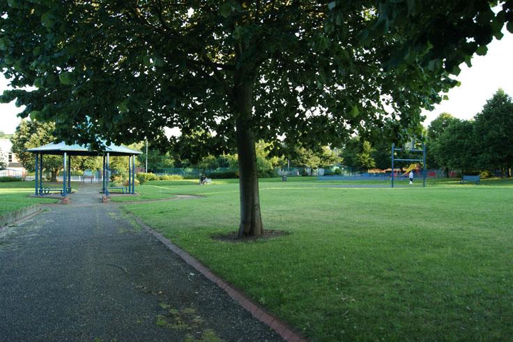 Denaby Memorial Park has toddler and junior play areas, multi-use games area and outdoor gym equipment. They also fun a Fit and Fun Walk, starting and finishing near the park.