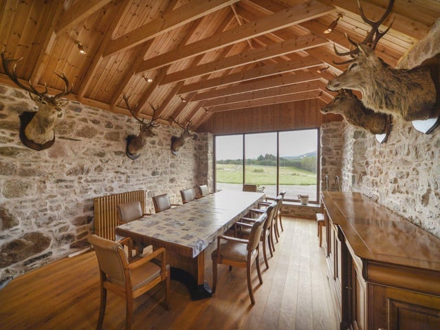 The nearest town to the estate is Aviemore, which had a wide range of facilities including a mainline railway station with a sleeper service to London, and Inverness is about 33 miles to the north