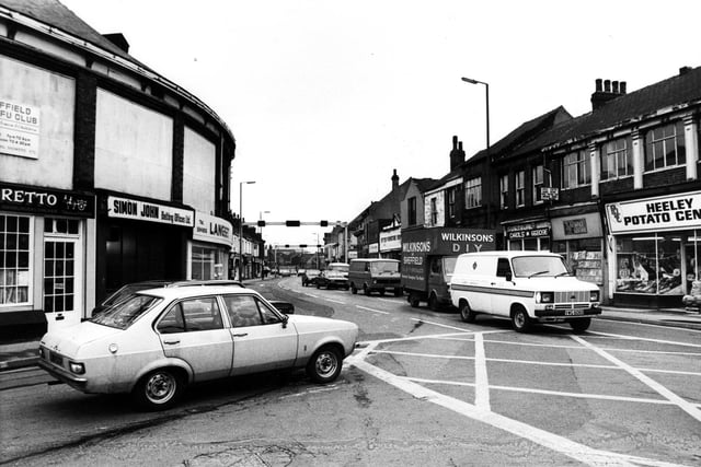 The shops and traffic at Heeley in 1982