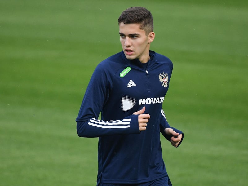 Barcelona have been tipped to beat Chelsea to the signing of Dynamo Moscow youngster Arsen Zakharyan. The Catalan giants have been tipped to enter talks with his club in the coming weeks, after scouts were wowed by some of his recent displays. (Sport Witness)