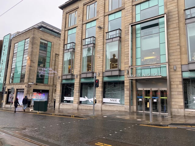 Hairdressers and other close contact services (for example, beauticians) will close. Homeworking is advised for all sectors with the exception of essential work, outdoor work, construction and manufacturing jobs.