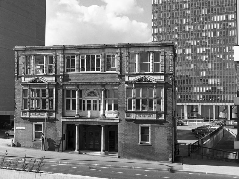The now demolished Scala cinema in Brook Hil, Sheffield,l in 1971, with the University Arts Tower in the background