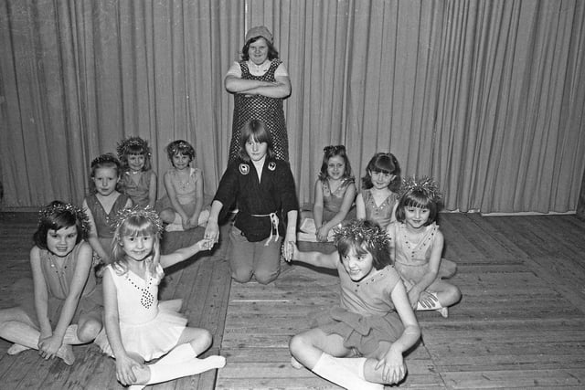Some of the 1st Grindon Brownies and Guides rehearsing their panto Aladdin at Broadway Junior School in 1980. Remember this?
