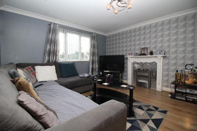Located on Fellowes Road, Fletton, Peterborough PE2, this modern first floor apartment is close to local amenities and a short distance from the heart of Peterborough city centre. The property boasts a family bathroom, kitchen, lounge/dining living space, two bedrooms, communal entrance and one allocated parking space. Property agent: Woodcock Holmes. bit.ly/3nRucfK
