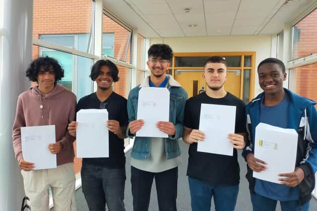 Ahmed Alkhobani, Faiad Hussain, Zaakir Hussain, Adem Zafer and Chimwemee NKhata all earned outstanding grades in Chemistry, Biology and Maths