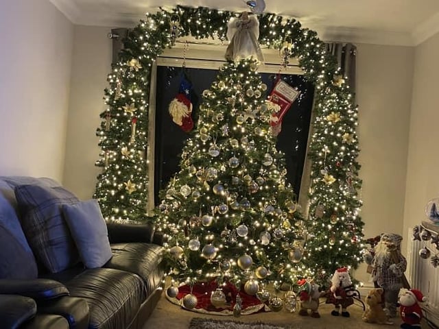 A great tree from Michelle Welch.