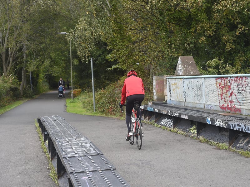 Crewe Toll is where the two alternative routes diverge - the Roseburn Path option would provide a fully off-street tramline from Crewe Toll to Haymarket.