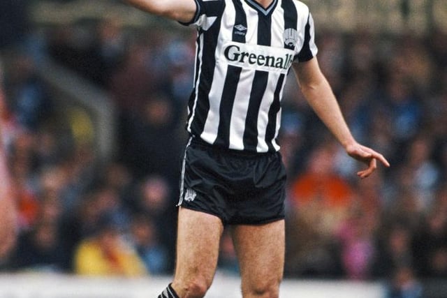 Boxing Day 1987 was a memorable one for Newcastle United as a solitary goal from the late-Glenn Roeder was enough to secure the Toon a win. As half-time beckoned, Paul Gascoigne’s free-kick pinballed in the area before it was slammed home by Roeder.
(Photo Allsport/Getty Images)