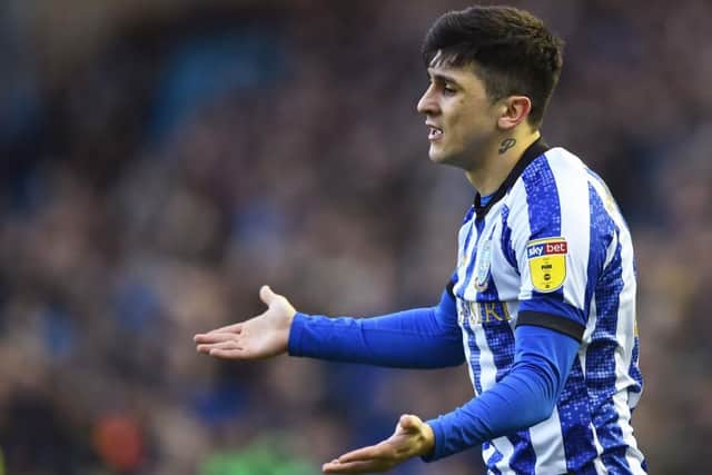 Former Sheffield Wednesday man Fernando Forestieri has signed for Italian Serie A outfit Udinese, sparking claims he could sign on loan for Watford.