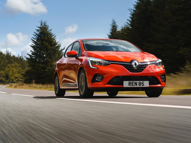 Average cost of a fully comprehensive policy for a driver aged 17-19: 772 GBP