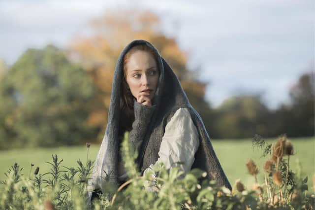 Lotte Verbeek as Geillis Duncan in Outlander - 2014