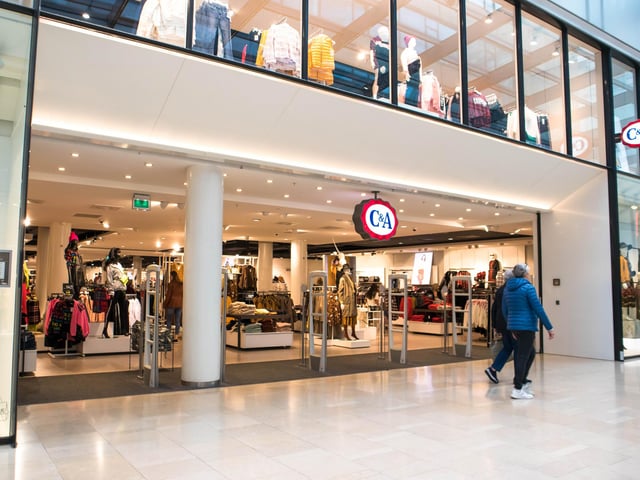 The high street clothing shop takes the sixth spot on the list. The Dutch owned clothing retailer specialised in good quality coats. It closed all 109 of its UK stores over nine months in 2000 after losing £250 million over five years.