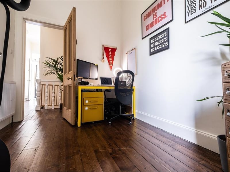 Bedroom 4 / Home office.