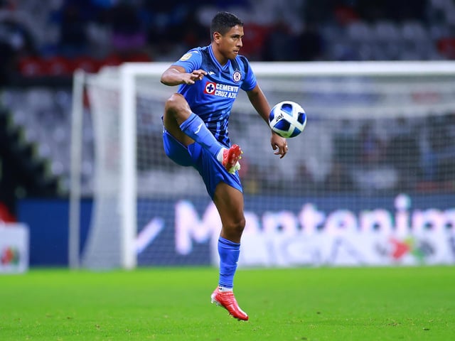Here we go! A new signing in the starting XI. The Mexican, who was previously utilised as a defensive midfielder, was snapped up for a mere £2.7m from Cruz Azul in January 2022, and is now worth around £28m.