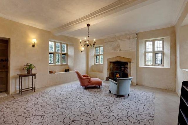 Originally, this would have been the main reception room of the house, as indicated by its elegant and grand features. The focal point of the room is the gas fuelled stove with a sandstone mantel and an original Dolphin frieze over mantel.