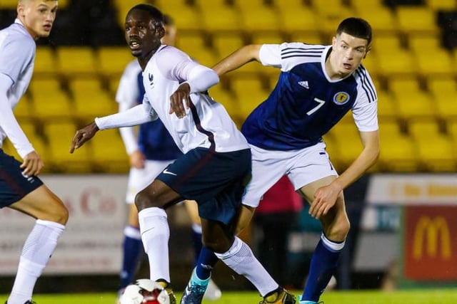 Scotland under-17 Charlie Gilmour, formerly of Arsenal and Norwich, is on the verge of securing a deal with St Johnstone (The Courier)