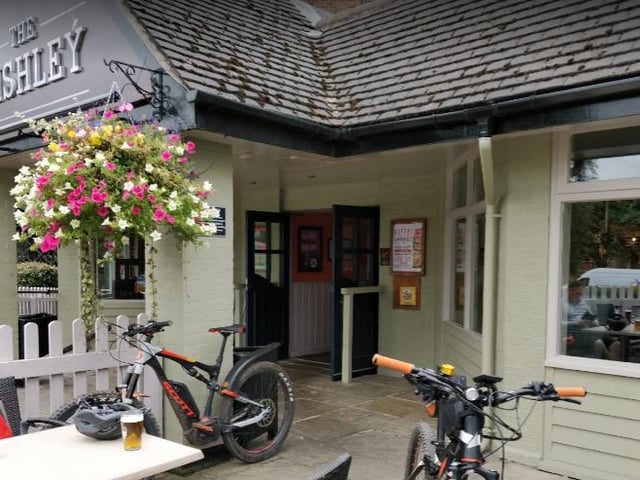 Treat yourself to a hearty helping of classic pub grub, and wash it down with great drinks served by friendly staff. Book a table in the beer garden at Rushley for this weekend, call them on, 01623 643847.