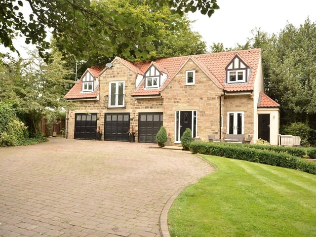 The property also boasts a separate and fully self-contained annexe, which is ideal for accommodating extended family or guests.