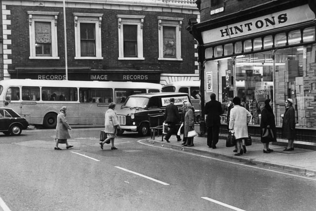 Hintons in Keppel Street in 1975. Remember this?