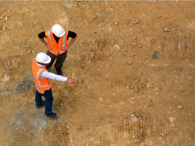 Median annual base salary: 27,877 GBP