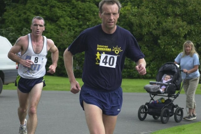 Pageant Day featured a series of races round Beveridge Park (Pic: Fife Free Press)