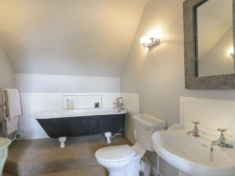 En-suite bathroom.