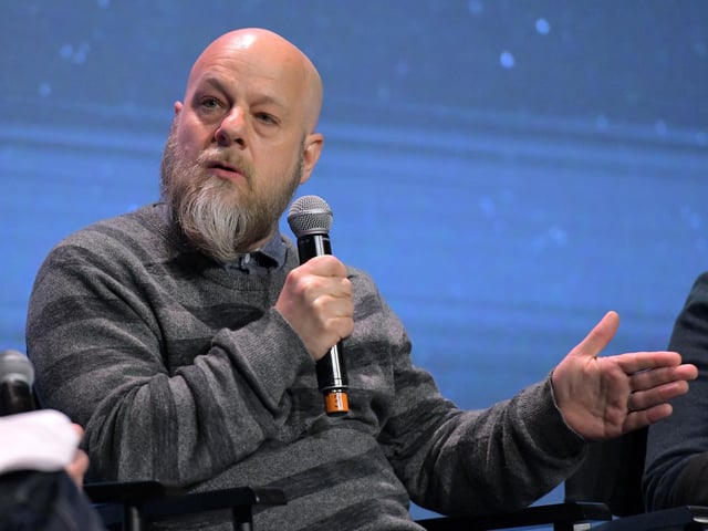 David Slade graduated in 1993 with a BA in Fine Art from Sheffield Polytechnic. The British director is known for the movie The Twilight Saga: Eclipse - he has also directed episodes for Breaking Bad, and directed the interactive Black Mirror film Bandersnatch.