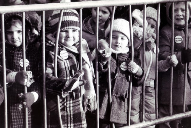 Queen Elizabeth II visited South Yorkshire in December 1986 and Stirling Nursery children awaited the Royal arrival at Doncaster Station