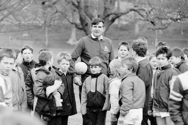Bill McLaren conducts his last coaching session in Hawick, March 31, 1988.