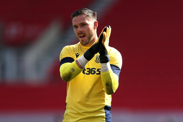 Liverpool are lining up a move for Stoke City's 27-year-old England international goalkeeper Jack Butland. (Sunday Mirror)