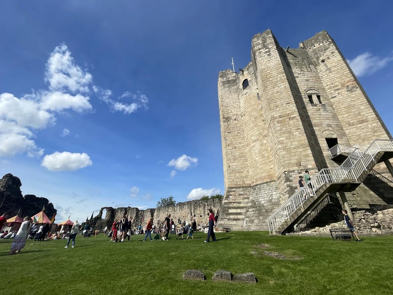 Climb the 800-year-old stone keep for medieval re-enactments and sweeping valley views during special open access days.  🏰 Conisbrough, South/West Yorkshire border, DN12 3BU
