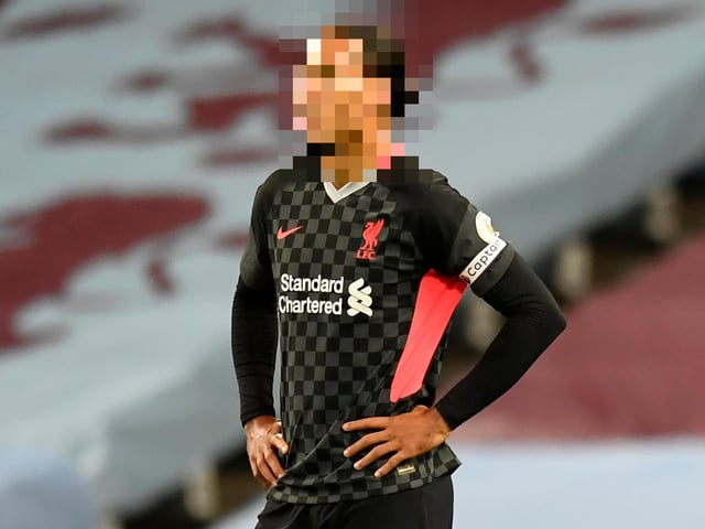 a) Roberto Firmino. b) Virgil van Dijk. c) Fabinho. d) Alex Oxlade-Chamberlain.