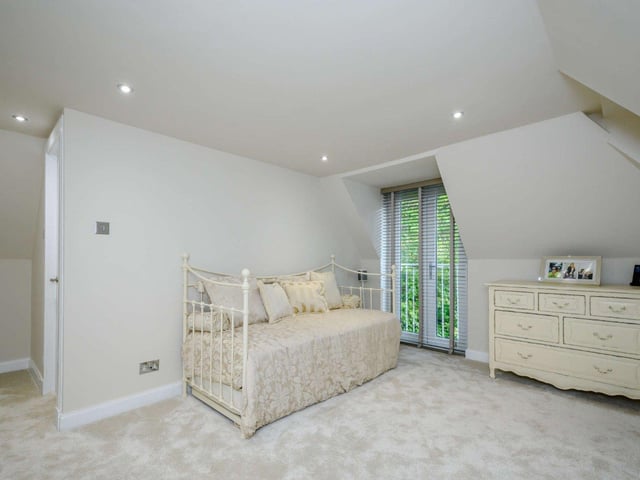 Coach house bedroom 1.