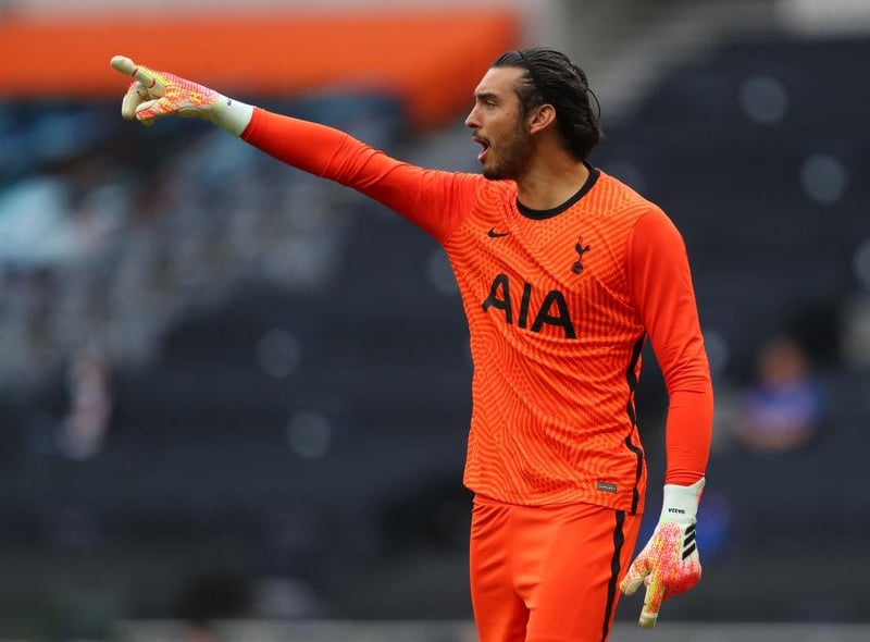 Tottenham Hotspur plan to sell goalkeeper Paulo Gazzaniga on a permanent deal this summer, who is spending the remainder of the season at La Liga side Elche. (Football Insider)