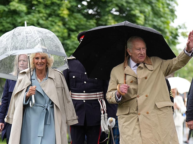 King Charles III and Queen Camilla arrive to unveil a Commemorative Cairn to mark the centenary of the Kirkcaldy War Memorial, (Pic: Aaron Chown/PA Wire)