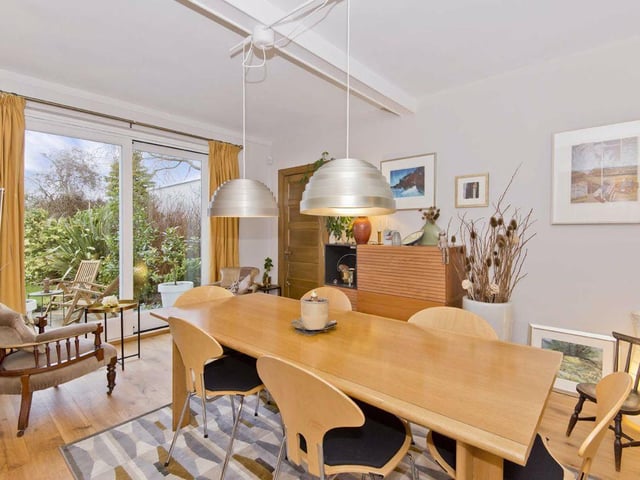 Dining room.