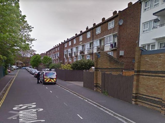 Off Holbrook Road. The average property price in Fyning Street was £99,379 in July 2020. This is a rise of 0.47 per cent in the last three months (since April 2020) and fall of 2.99 per cent since 12 months ago.