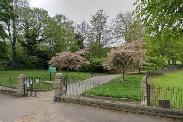 Parents have called on Sheffield Council to provide public toilets in Meersbrook Park.