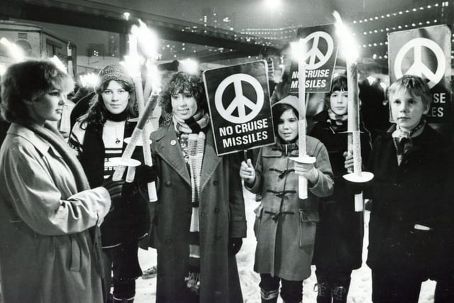 Anti nuclear demonstration on Shude Hill car park Sheffield, December 18, 1981

Women protest
