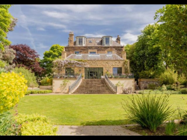 This superbly spacious Victorian property offers impressive views over the City skyline towards the Pentland Hills and mixes elegant contemporary interiors,with restored period features. It has been cleverly extended and creatively redesigned to offer four spacious storeys, spanning over 9,000sqft.