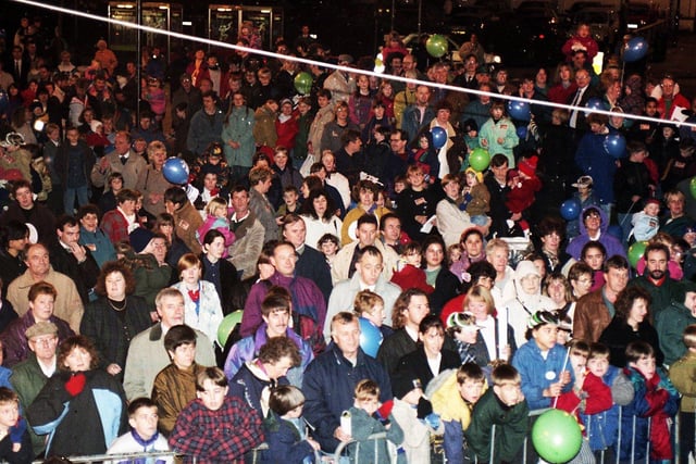 Were you amongst the crowd that turned out  to see the Christmas lights switched on in November 1994?