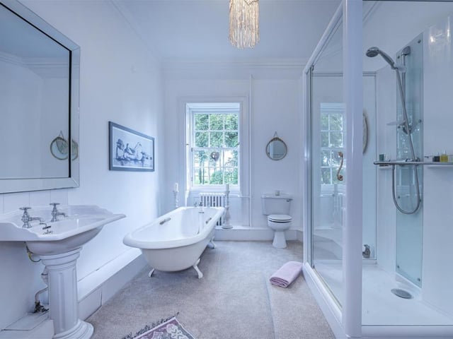 En-suite bathroom.