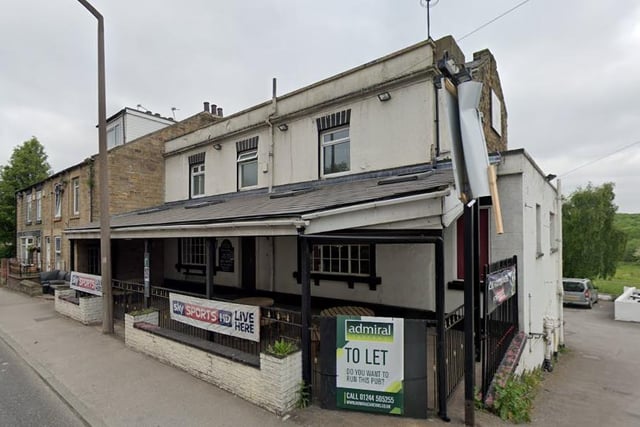 This pub has a "good sized" L shape trading area. Marketed by Everard Cole Ltd, 01223 787039.