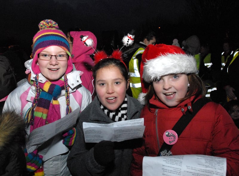 A song and Christmas lights. What more could you want from the Hebburn ceremony in 2008?