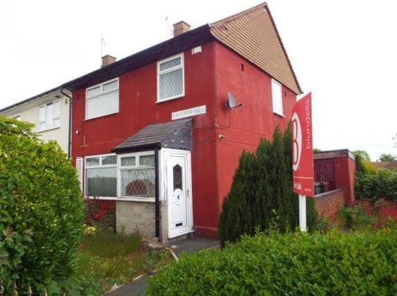 This three bedroom semi-detached house is in need of "upgrading" and has a separate dining room and lounge.