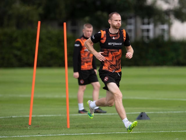 Mark Reynolds has left Dundee United. The centre-back has left the club after mutually terminating his deal at Tannadice a few months early. A former captain, Reynolds has struggled for game time, featuring just once in the league all season. (Various)